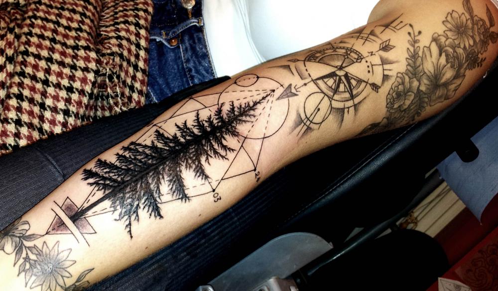 tattoo floral et 3D sur bras