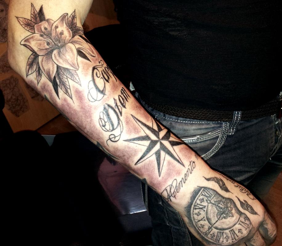 tattoo motifs divers sur bras