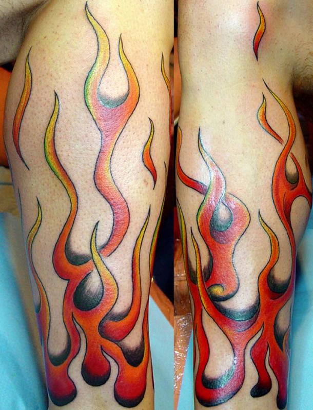 tattoo flamme jambe