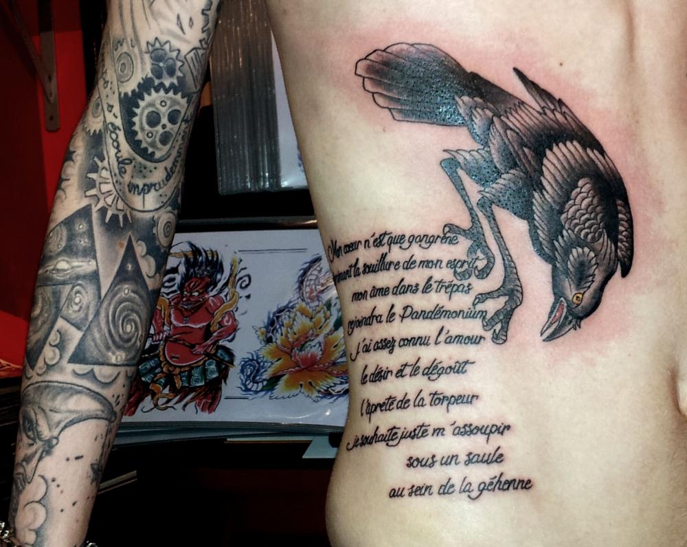 tattoo corbeau lettring sur les c�tes