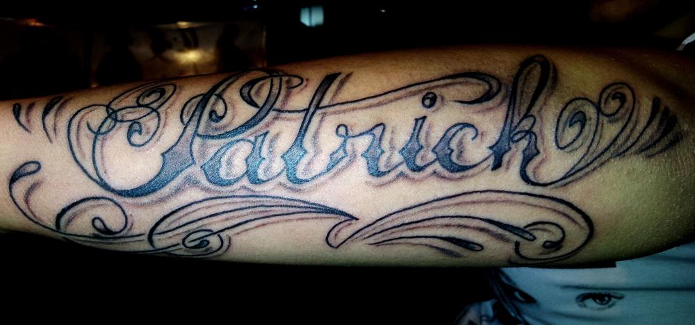 tattoo lettering chicanos bras