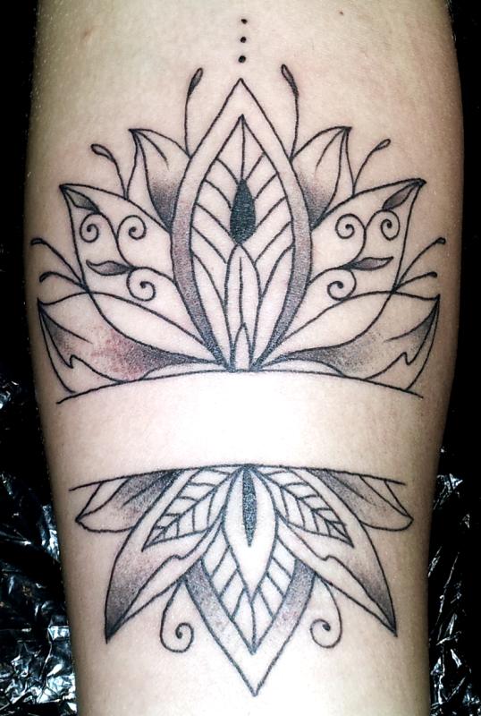 tattoo lotus mandala bras