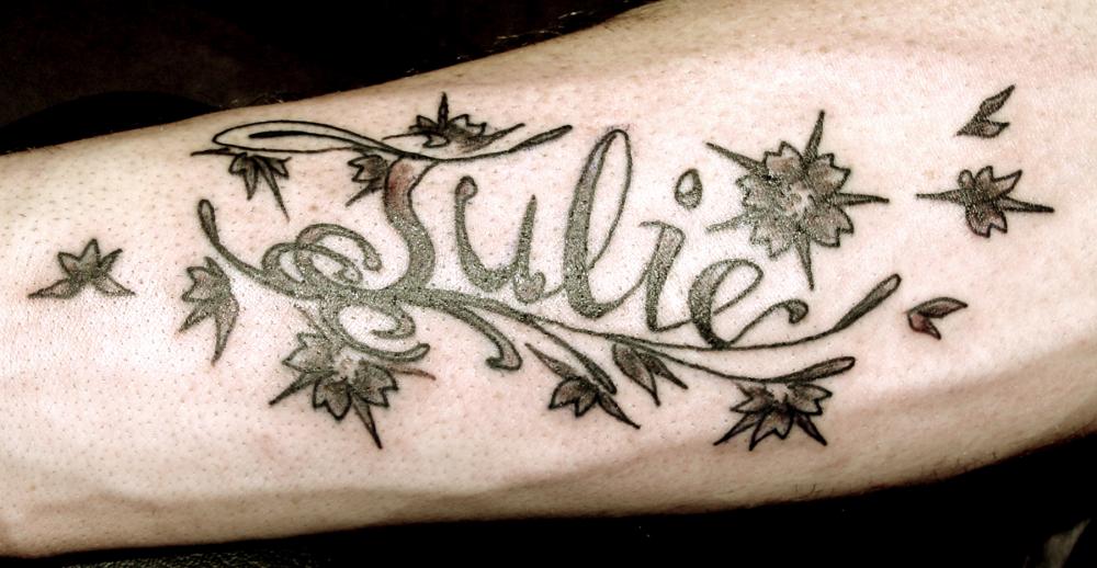 tattoo prénom avant bras