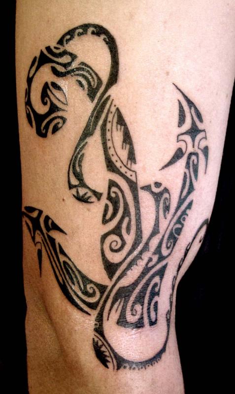 tattoo ancre de marine en polyn�sien